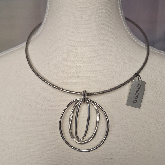 Chico's Jewelry - Chico's Silver Colar Chunky Cicles Minimalist Strech Ajustable  Necklace NWT